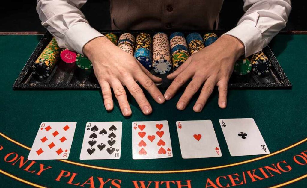 Cách đọc bài Poker