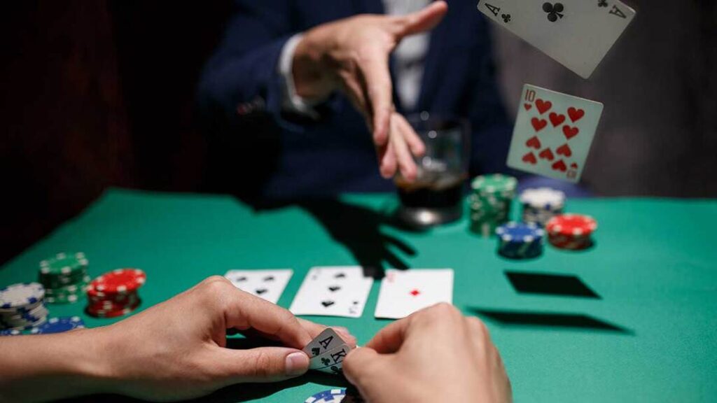 Chuc nang Pre-flop trong poker là gì