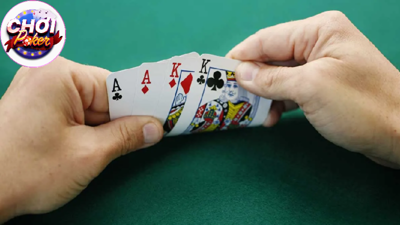 Poker chơi như thế nào để không thua sớm
