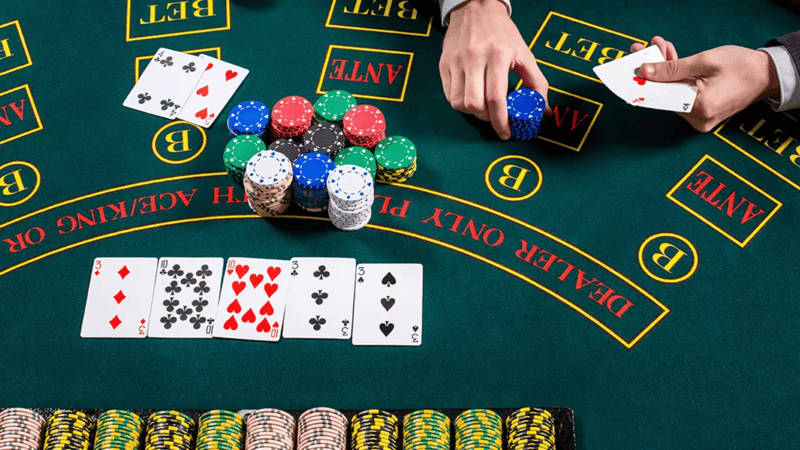 Gợi ý mẹo chơi poker dễ thắng cho người mới học 1