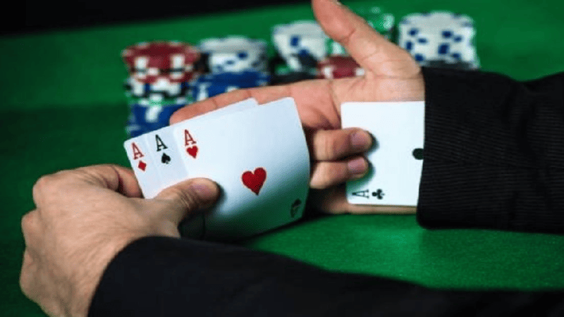 Luật chơi Poker 5 lá_1